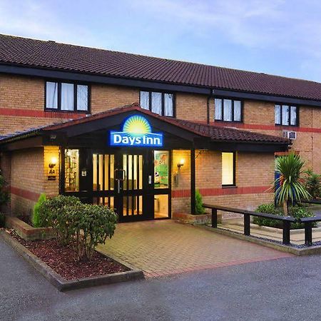 Birchanger Days Inn By Wyndham London Stansted Airport מראה חיצוני תמונה